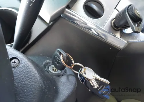 2008 Toyota Matrix from USA, damaged, VIN 2T1KR32E08C698233